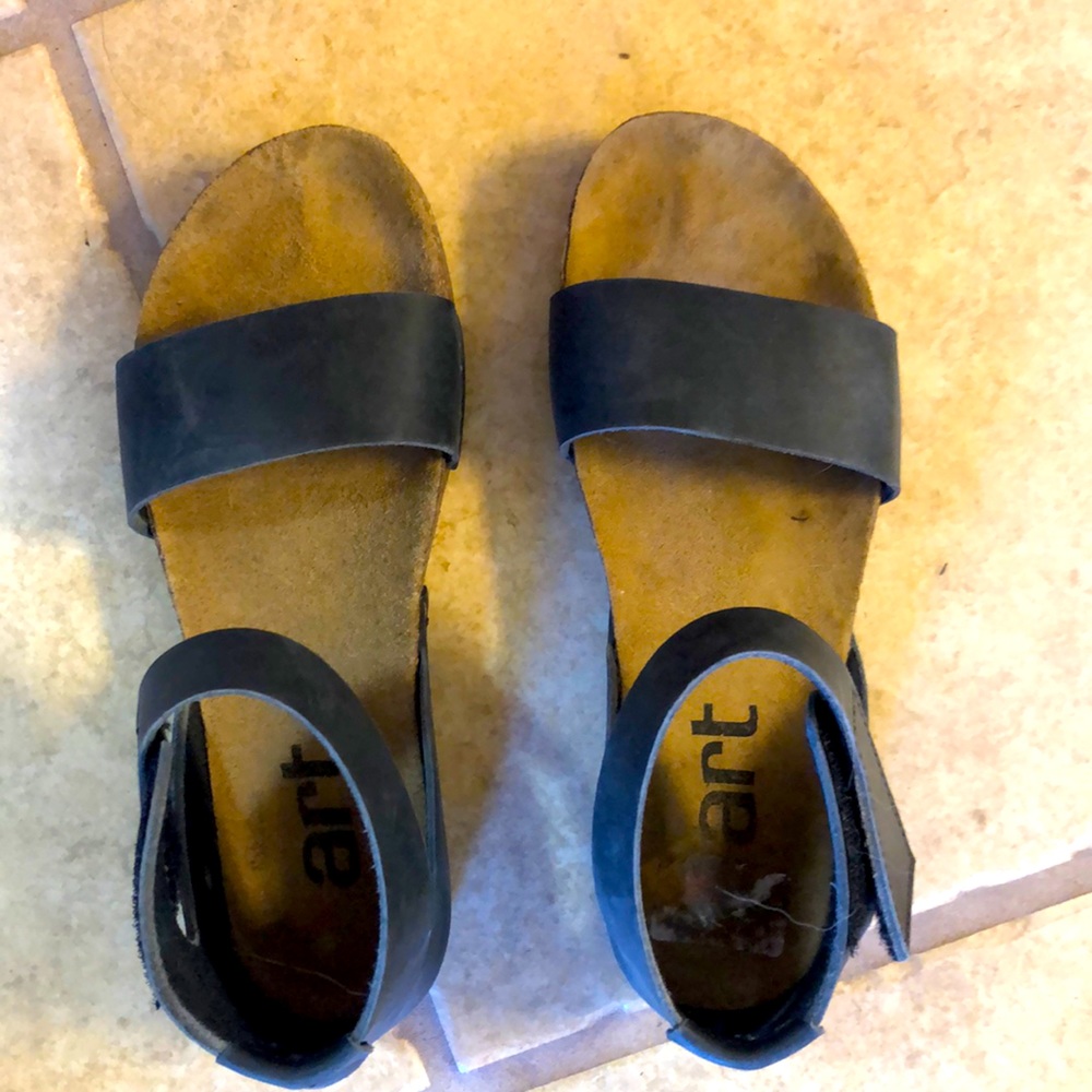 Art sandals